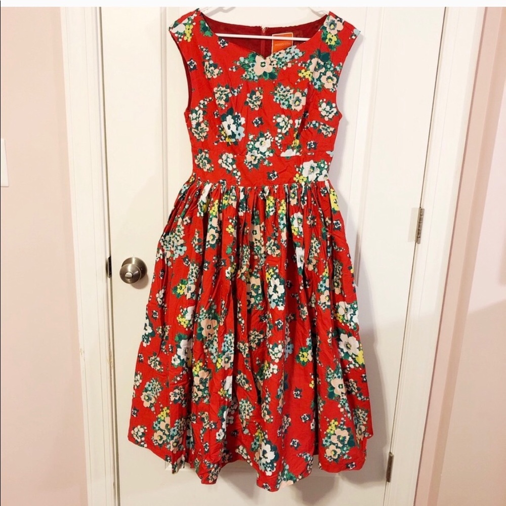 ModCloth beautiful swing dress, with petticoat!